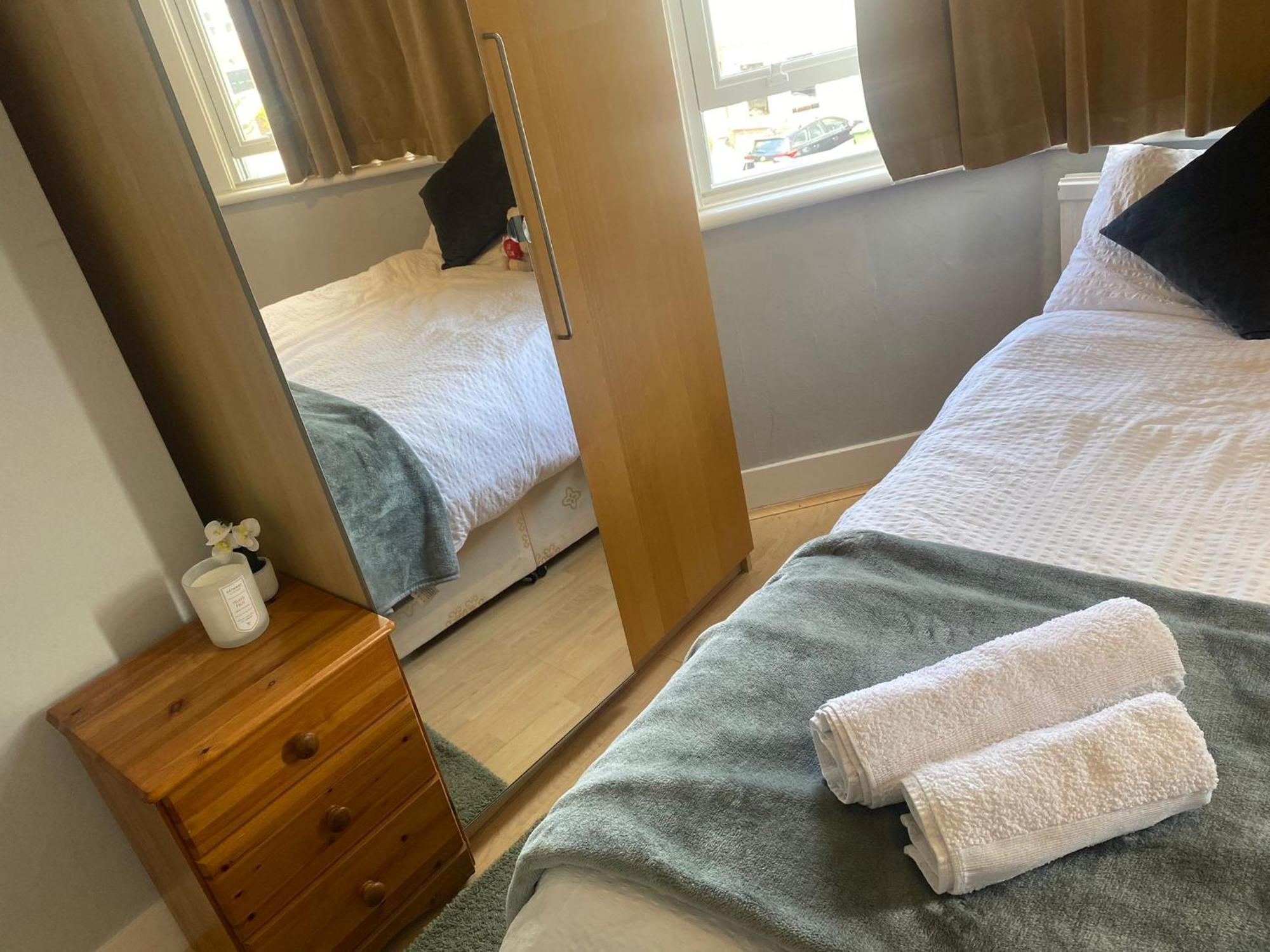 London Rental Carshalton Екстериор снимка
