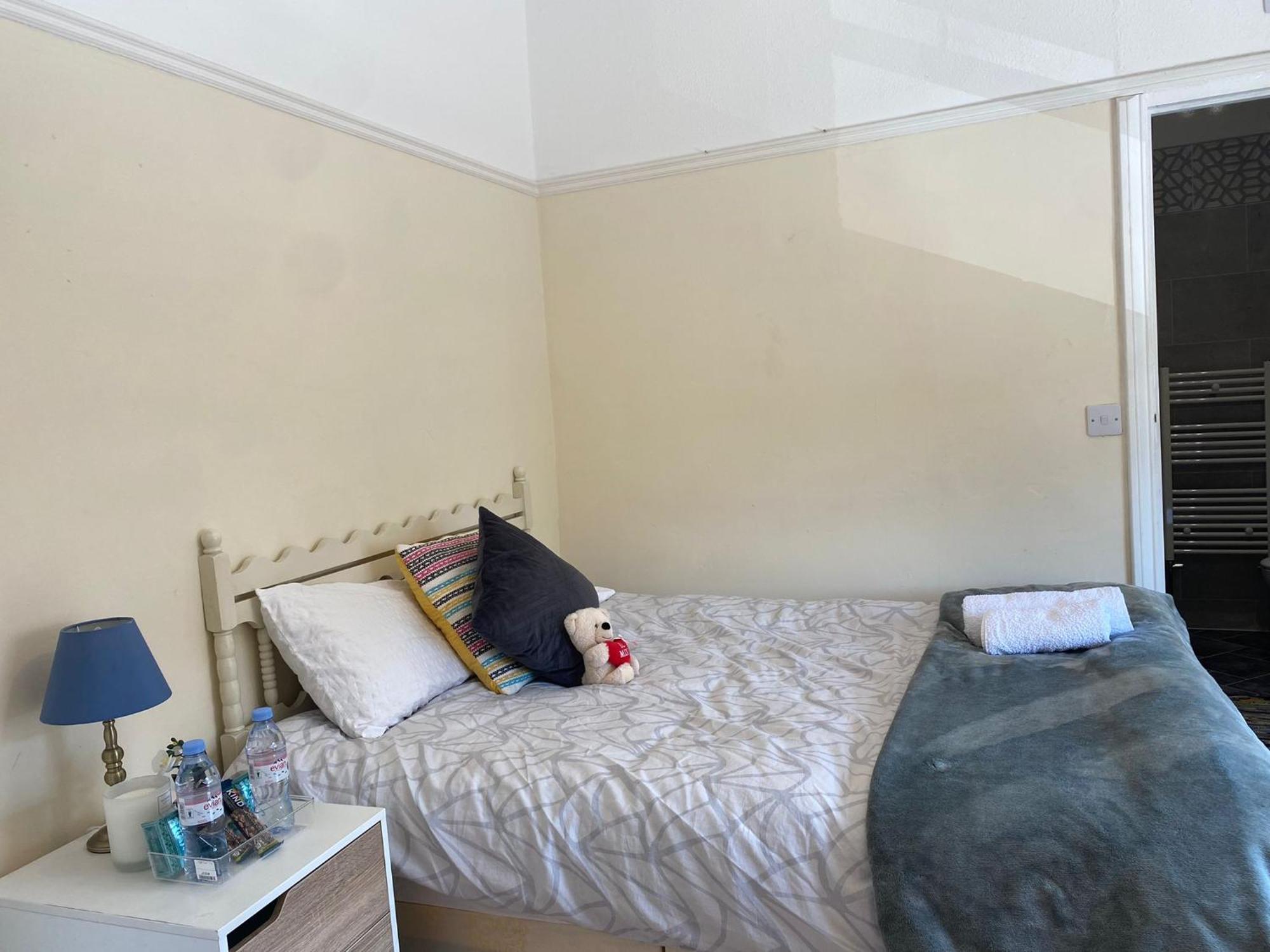 London Rental Carshalton Екстериор снимка