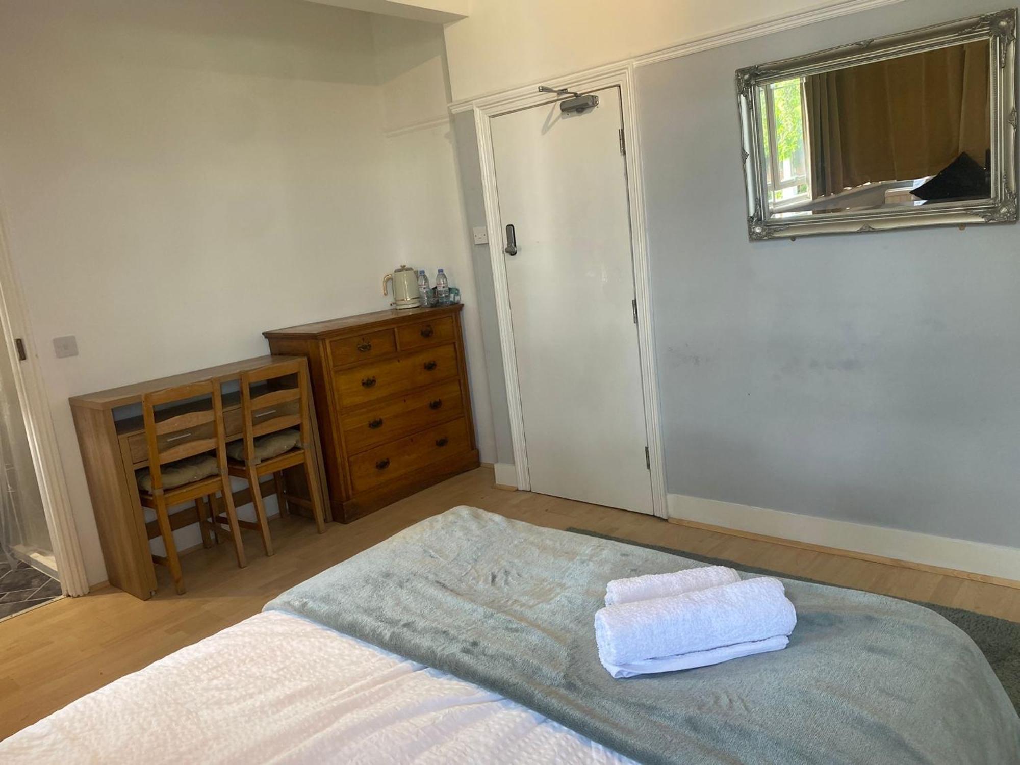 London Rental Carshalton Екстериор снимка