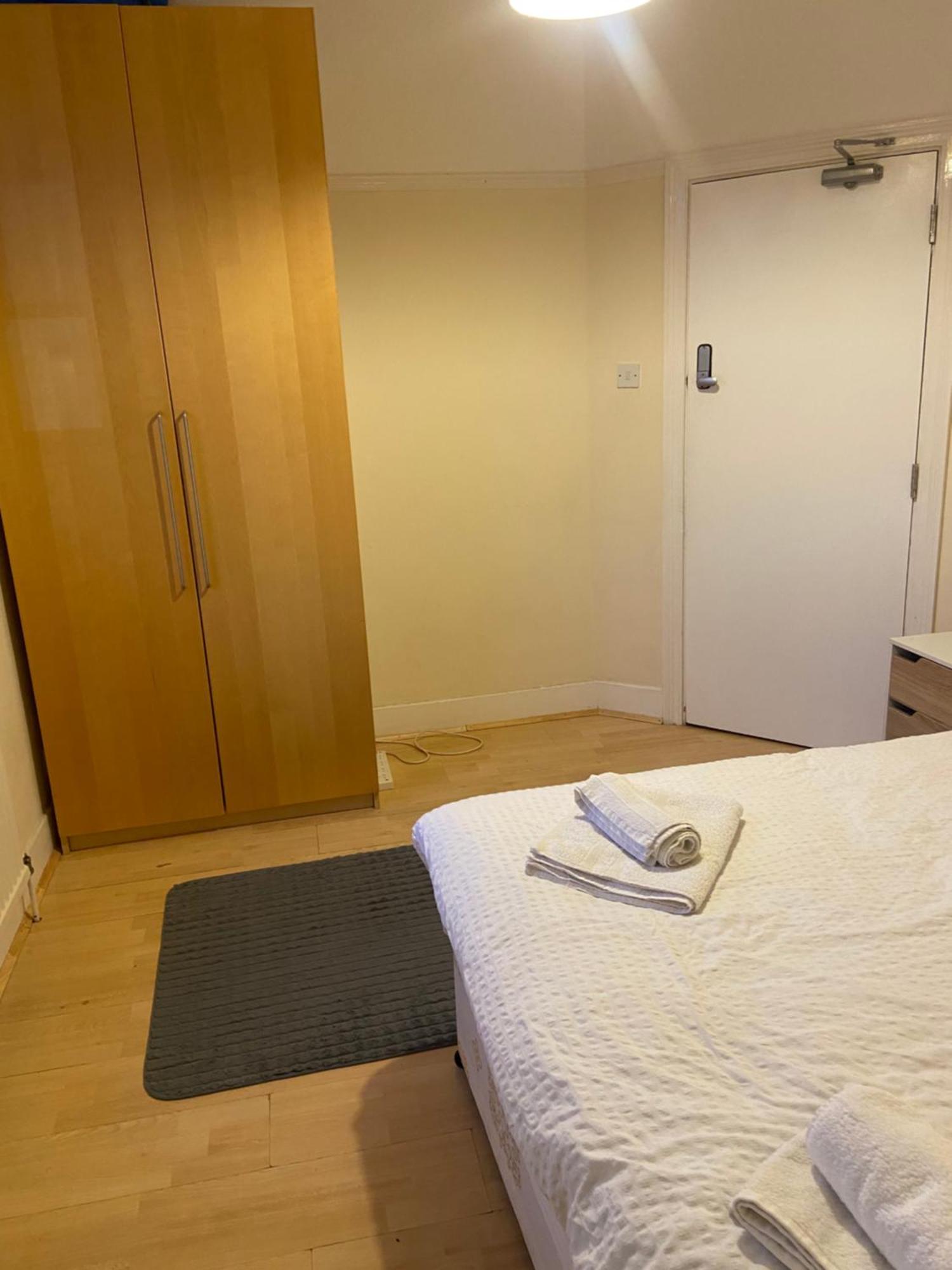 London Rental Carshalton Екстериор снимка
