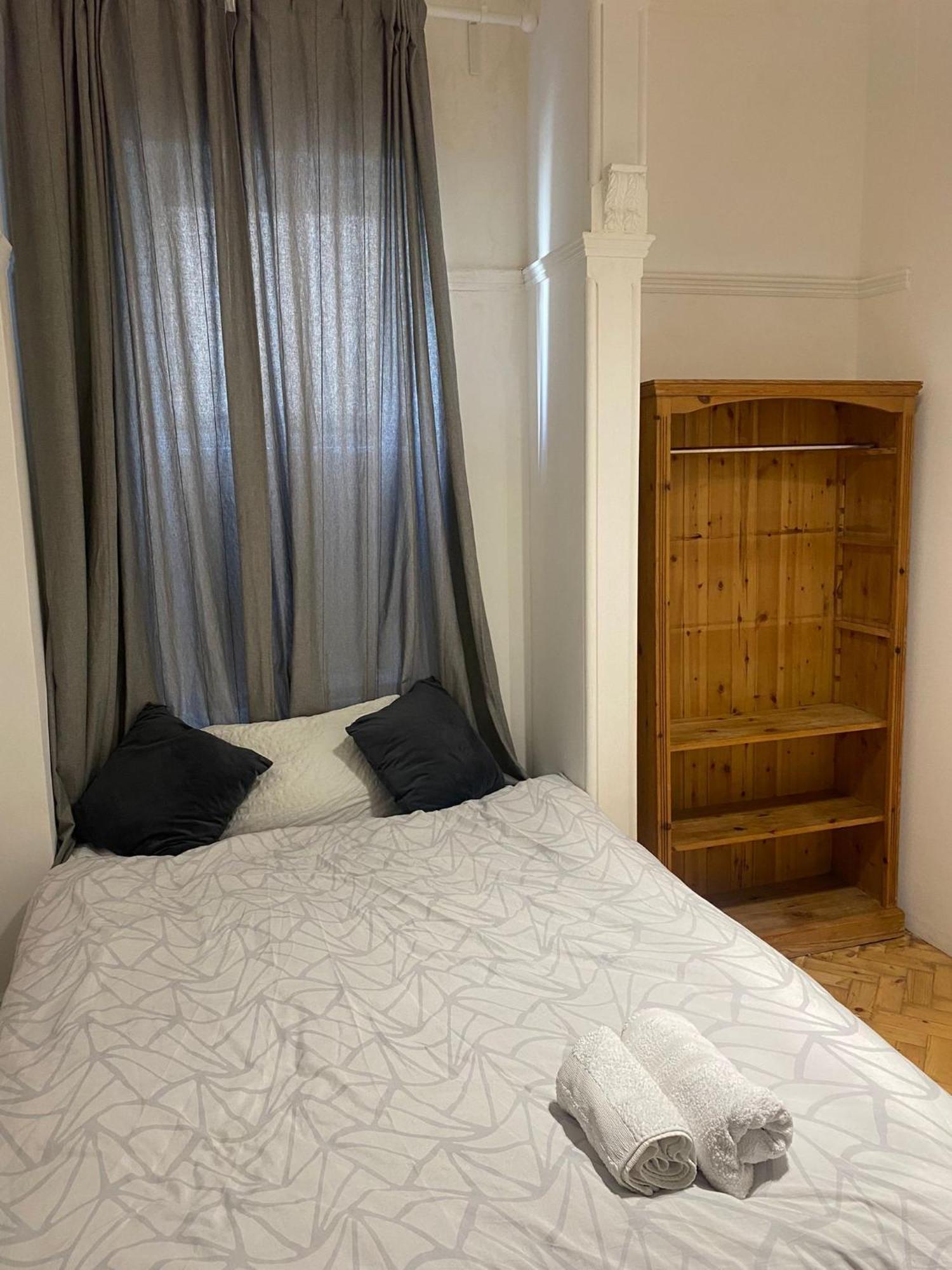 London Rental Carshalton Екстериор снимка