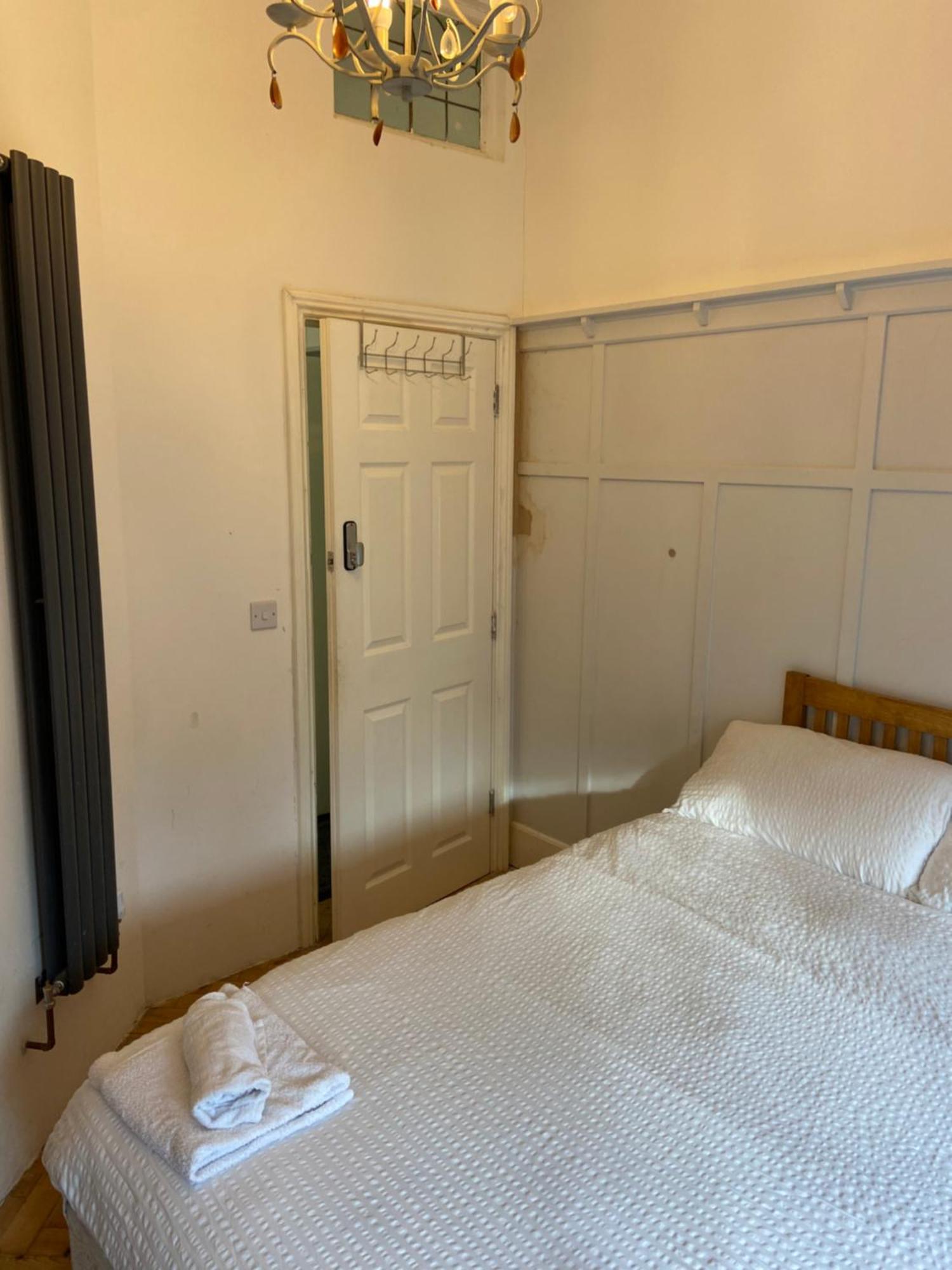 London Rental Carshalton Екстериор снимка
