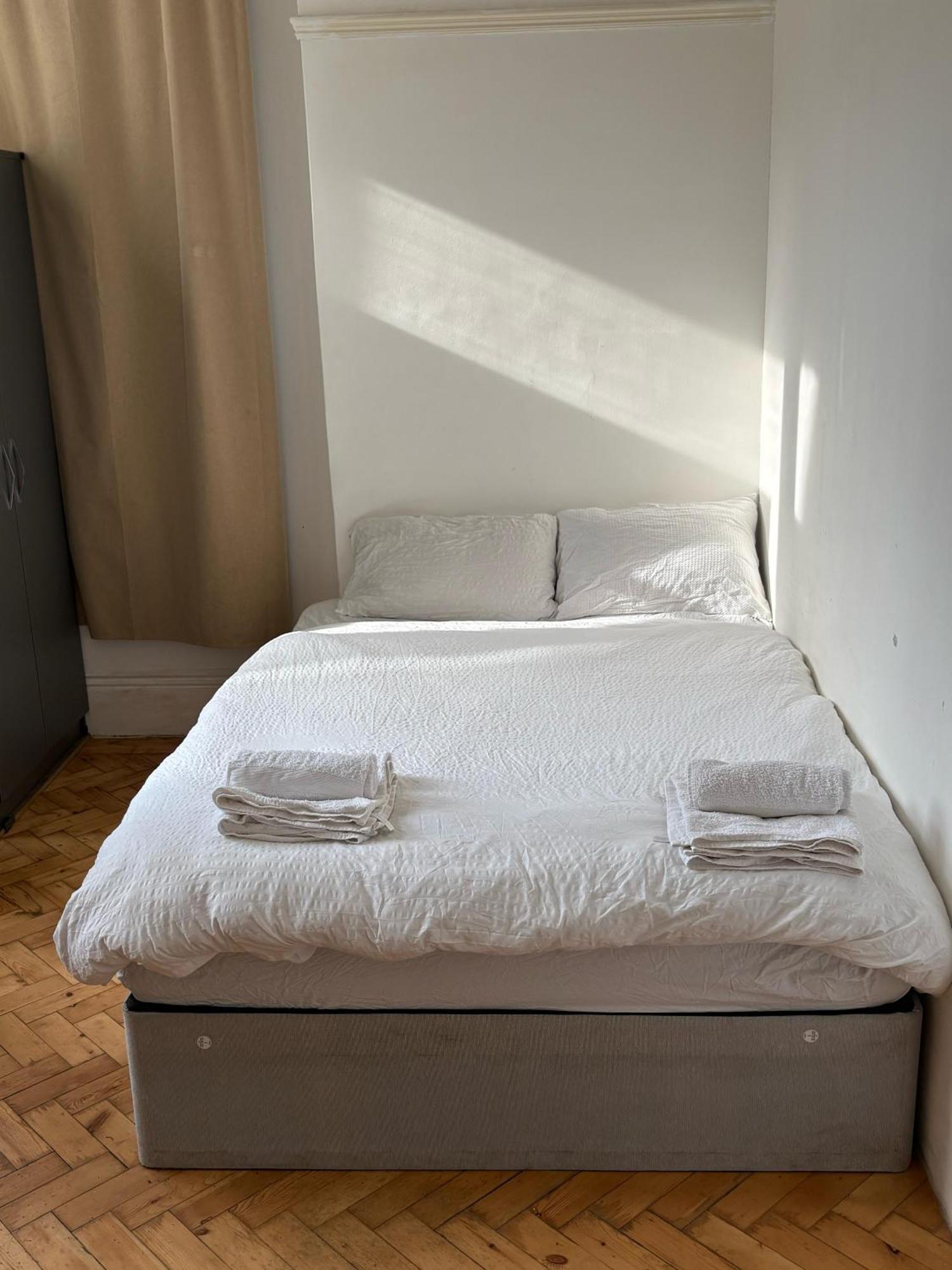 London Rental Carshalton Екстериор снимка